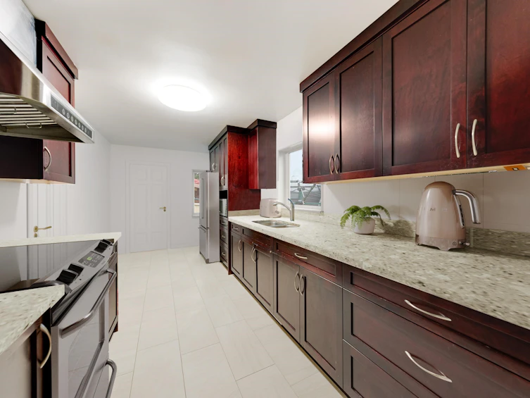 3342 Adanac Street, Vancouver, BC, V5K 2P3 - 3