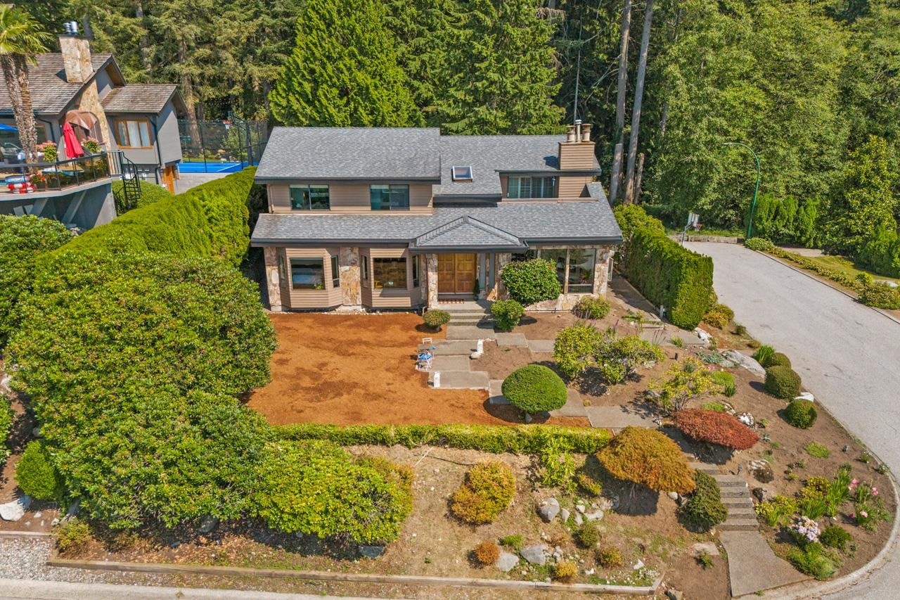 2008 Blairview Avenue, North Vancouver, BC, V7H 2N4