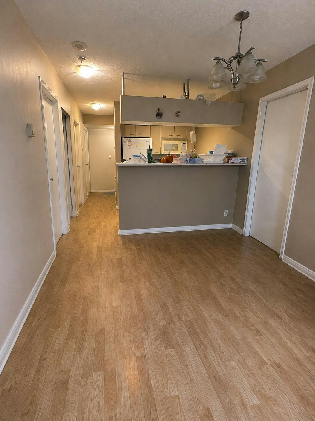 1331 Alberni, Vancouver, BC, V6E 4S1 - 2