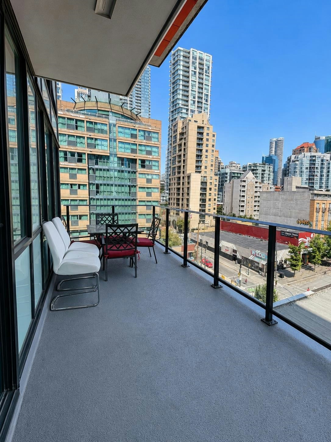 702-1325 Rolston Street, Vancouver, BC, V6B 0M2 - 7