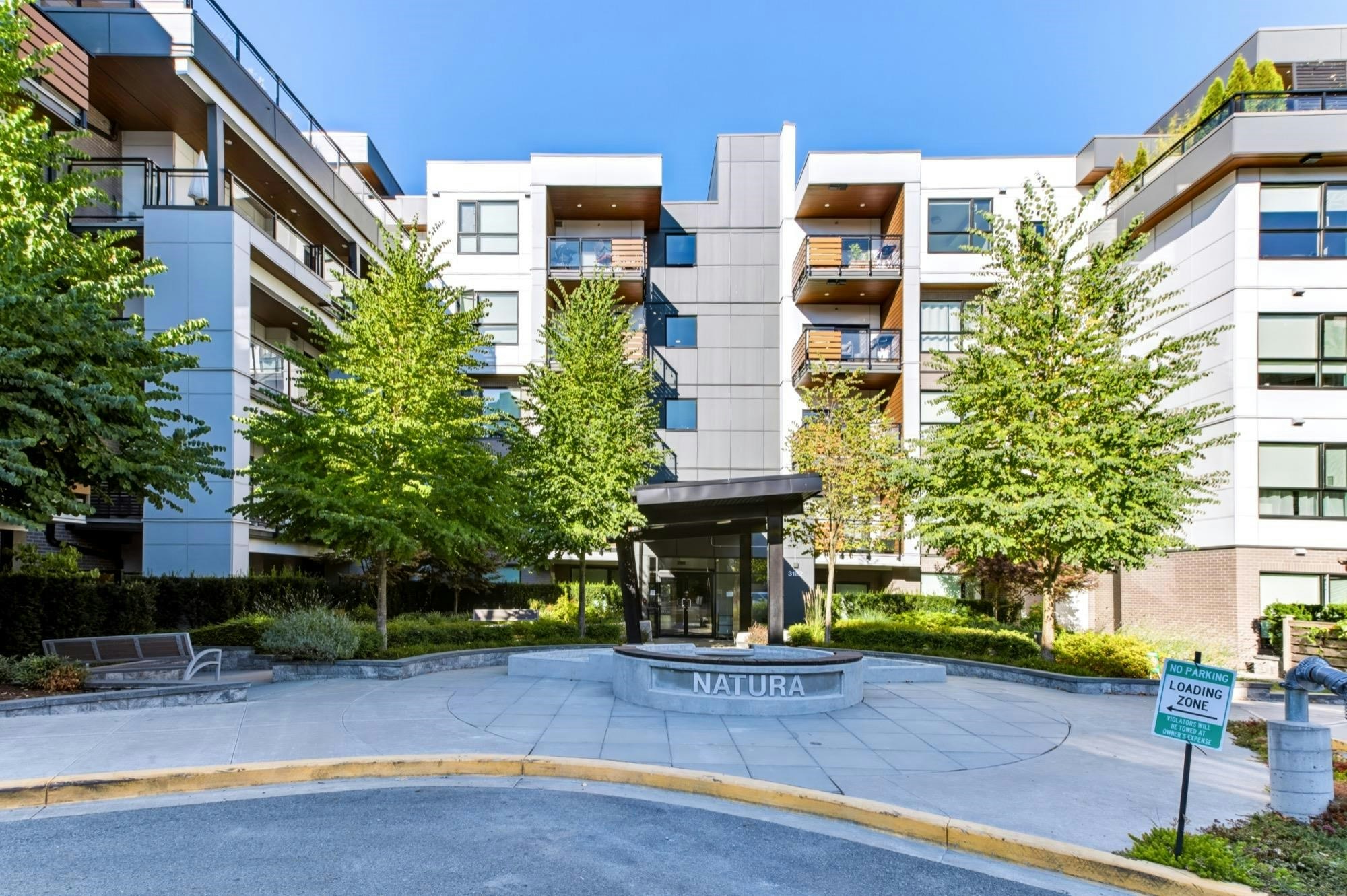 102-3182 Gladwin Road, Abbotsford, BC, V2T 0K8