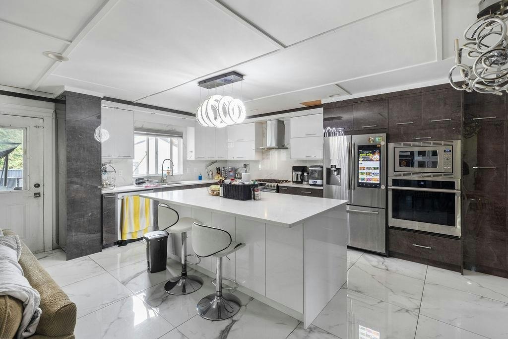 13317 84 Avenue, Surrey, BC, V3W 3H1 - 13