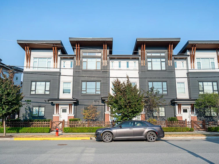 8-22128 48a Avenue, Langley, BC, V3A 0L6
