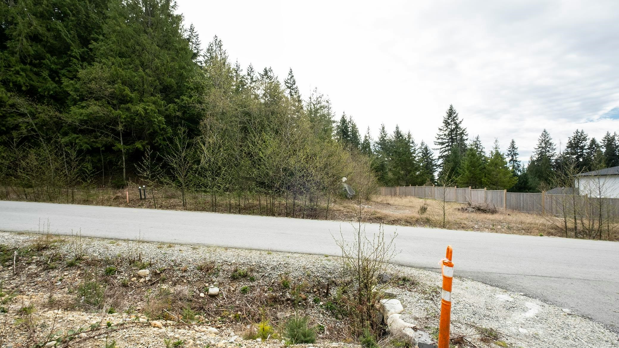 1221 Castle Road, Gibsons, BC, V0N 1V5 - 6
