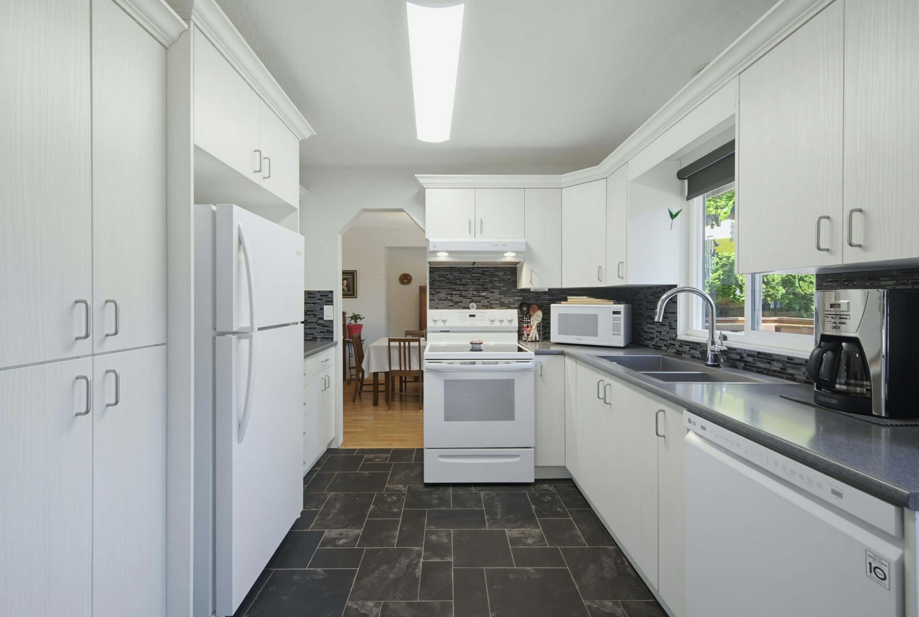 7340 Todd Crescent, Surrey, BC, V3W 7N6 - 13