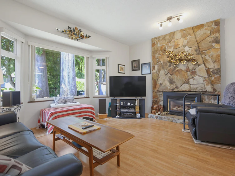 7340 Todd Crescent, Surrey, BC, V3W 7N6 - 6