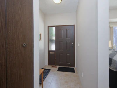 7340 Todd Crescent - 5