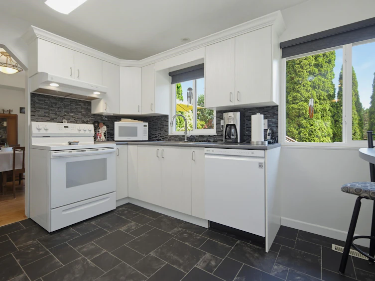 7340 Todd Crescent, Surrey, BC, V3W 7N6 - 12