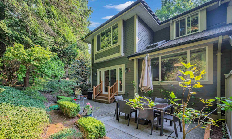 9-181 Ravine Drive