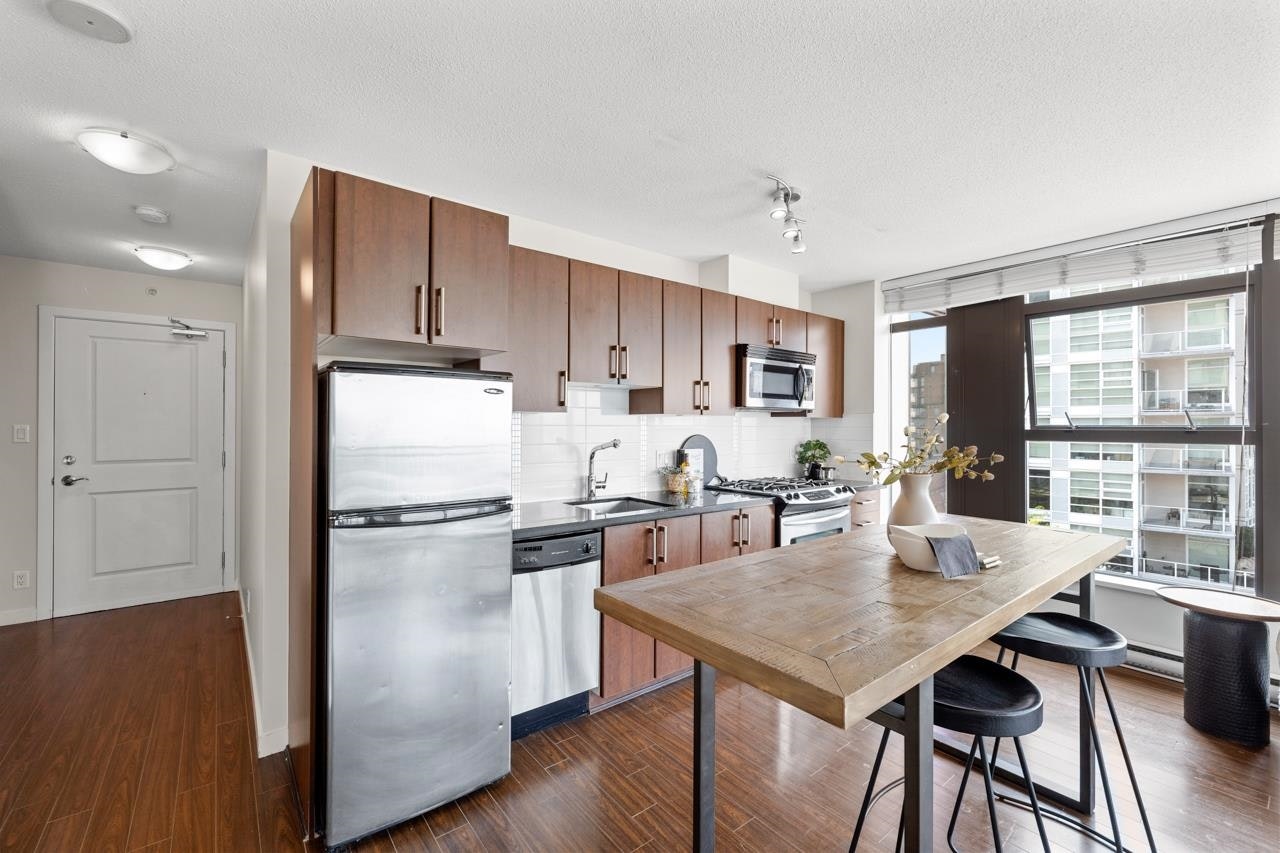 707-1068 W Broadway, Vancouver, BC, V6H 0A7 - 12