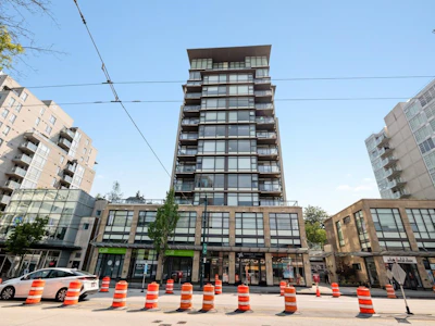 707-1068 W Broadway - 2