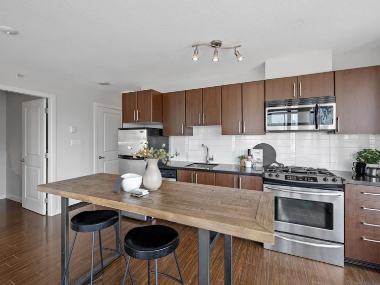 707-1068 W Broadway, Vancouver, BC, V6H 0A7 - 11