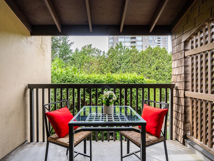 506-9857 Manchester Drive, Burnaby, BC, V3N 4P5