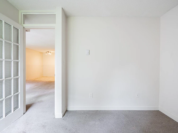 506-9857 Manchester Drive, Burnaby, BC, V3N 4P5 - 23