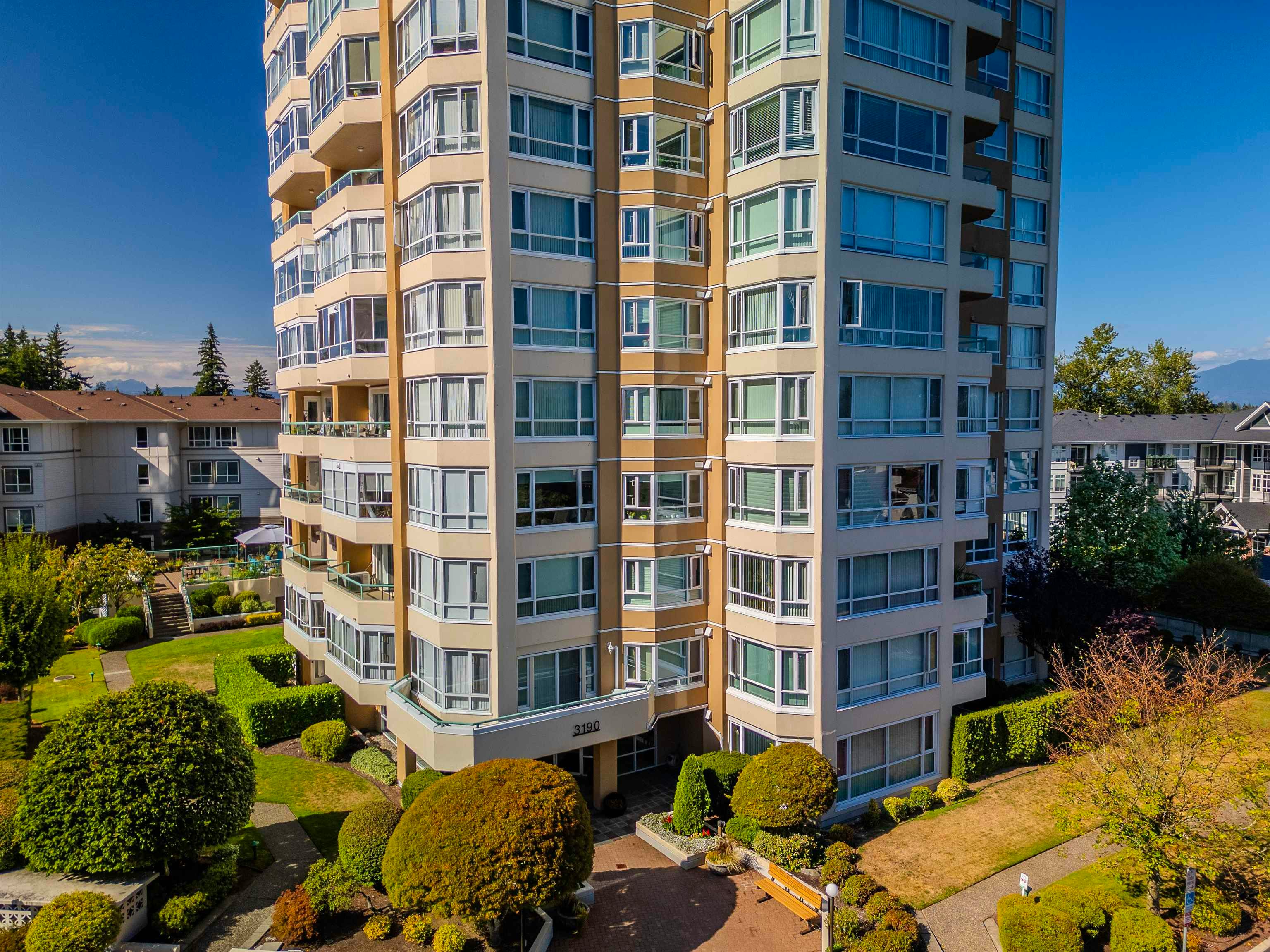 1601-3190 Gladwin Road, Abbotsford, BC, V2T 5T2