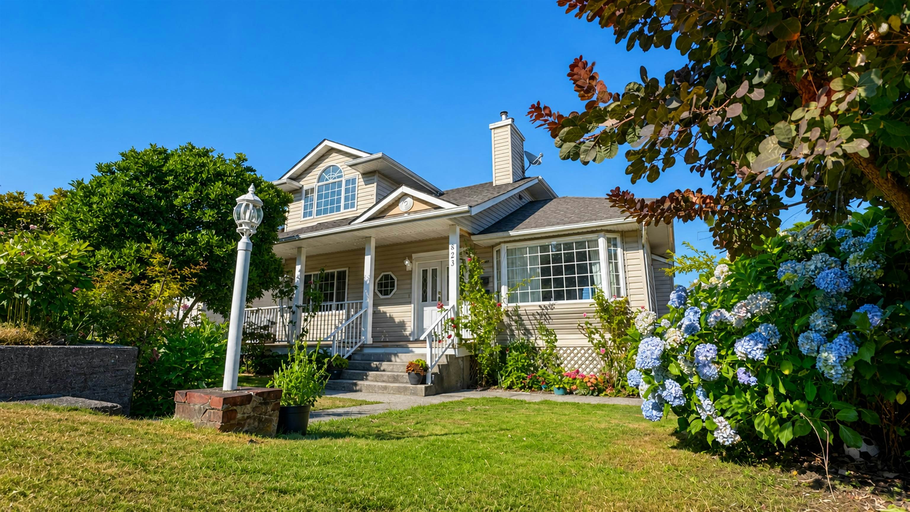 823 Burnaby Street, New Westminster, BC, V3L 4V8