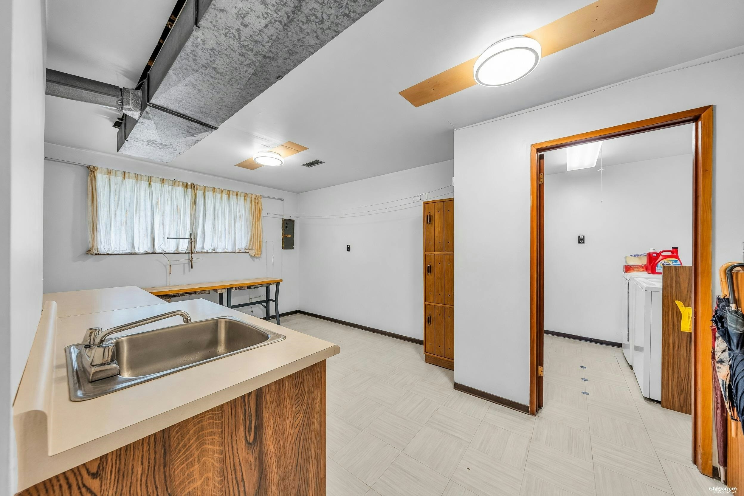 580 W 64th Avenue, Vancouver, BC, V6P 2K9 - 20