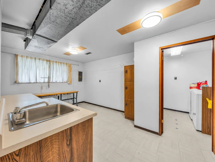 580 W 64th Avenue, Vancouver, BC, V6P 2K9 - 20
