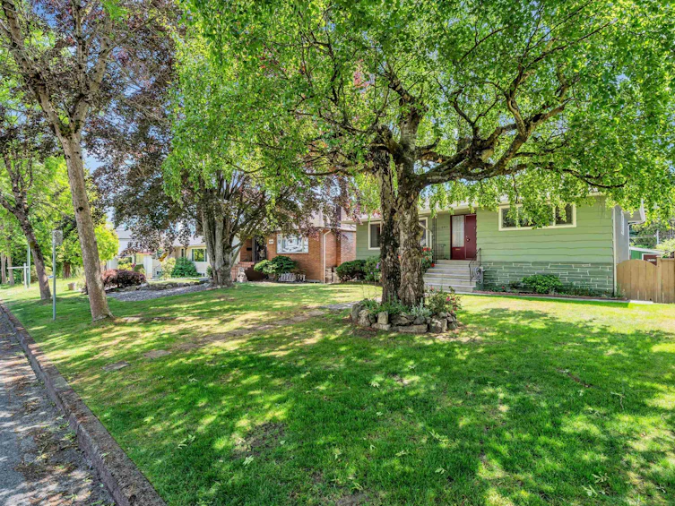 580 W 64th Avenue, Vancouver, BC, V6P 2K9 - 37