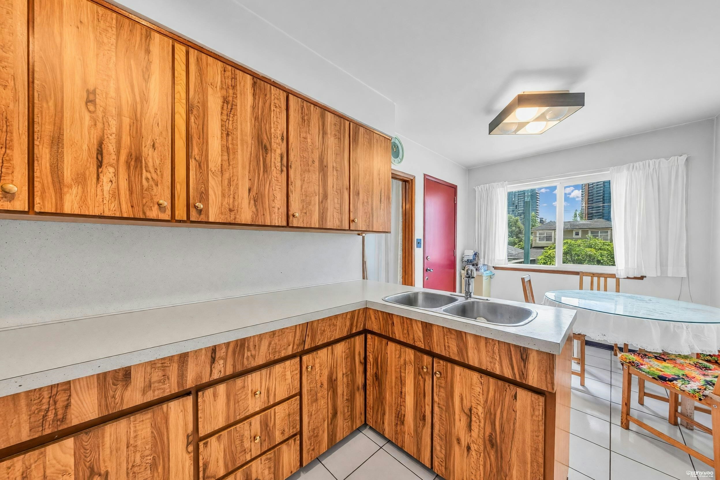 580 W 64th Avenue, Vancouver, BC, V6P 2K9 - 26