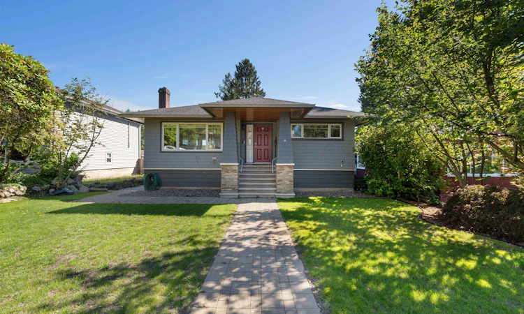 409 W 27th Street