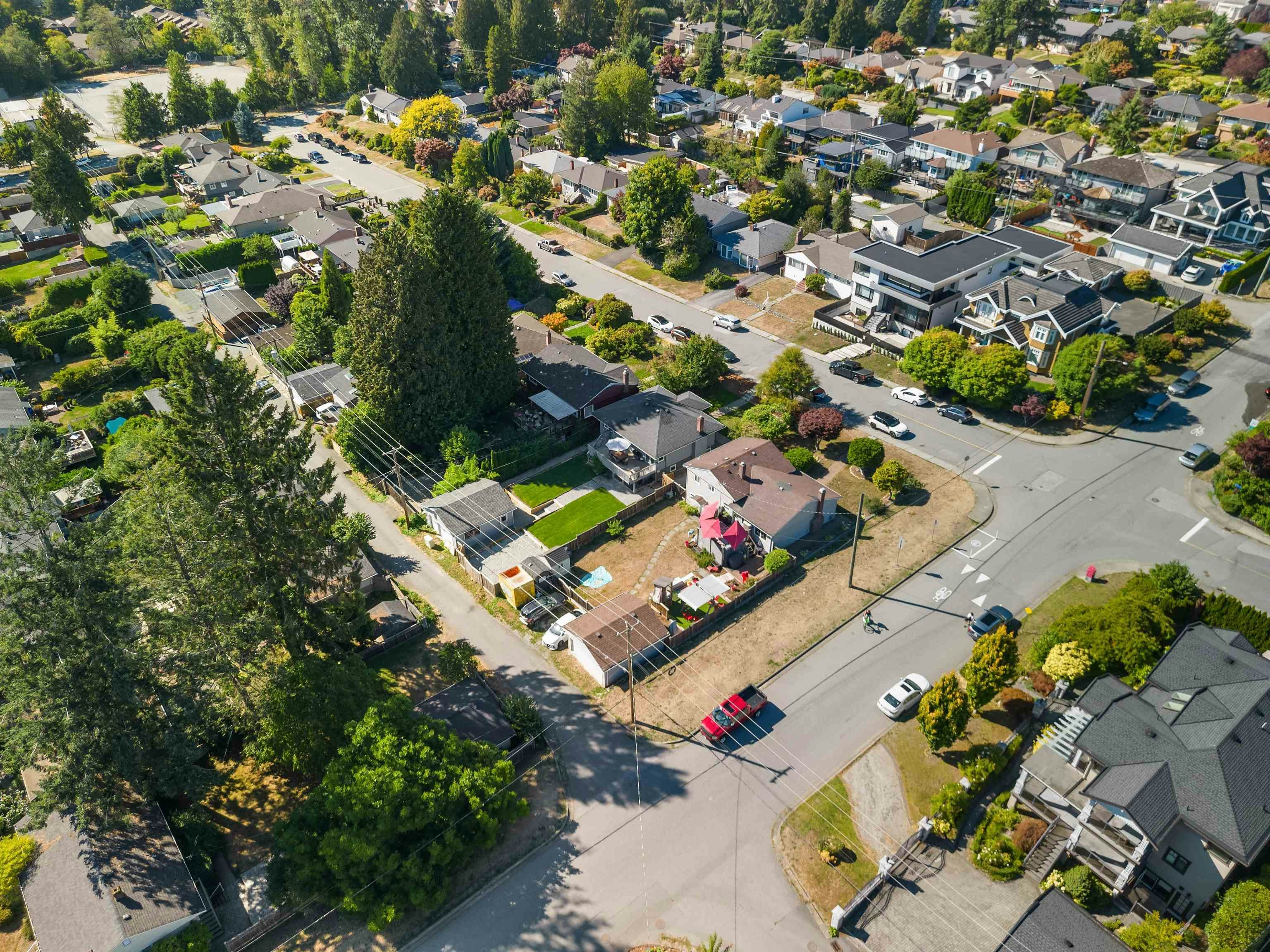 409 W 27th Street, North Vancouver, BC, V7N 2H7 - 3