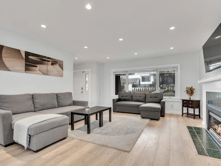 409 W 27th Street, North Vancouver, BC, V7N 2H7 - 11