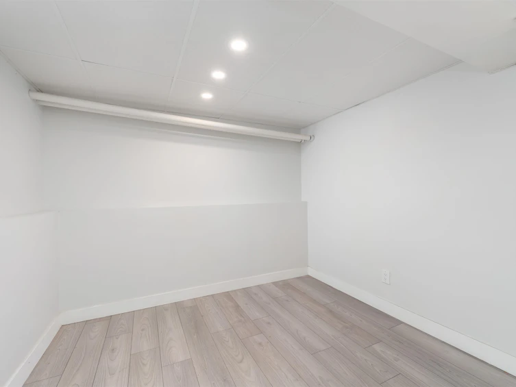 409 W 27th Street, North Vancouver, BC, V7N 2H7 - 32