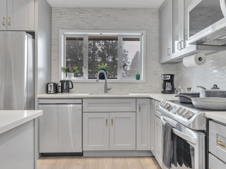 409 W 27th Street, North Vancouver, BC, V7N 2H7 - 18