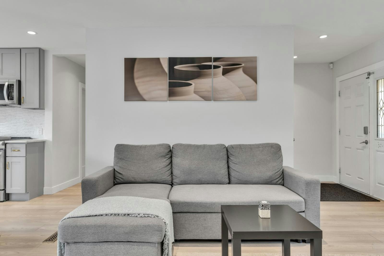 409 W 27th Street, North Vancouver, BC, V7N 2H7 - 14