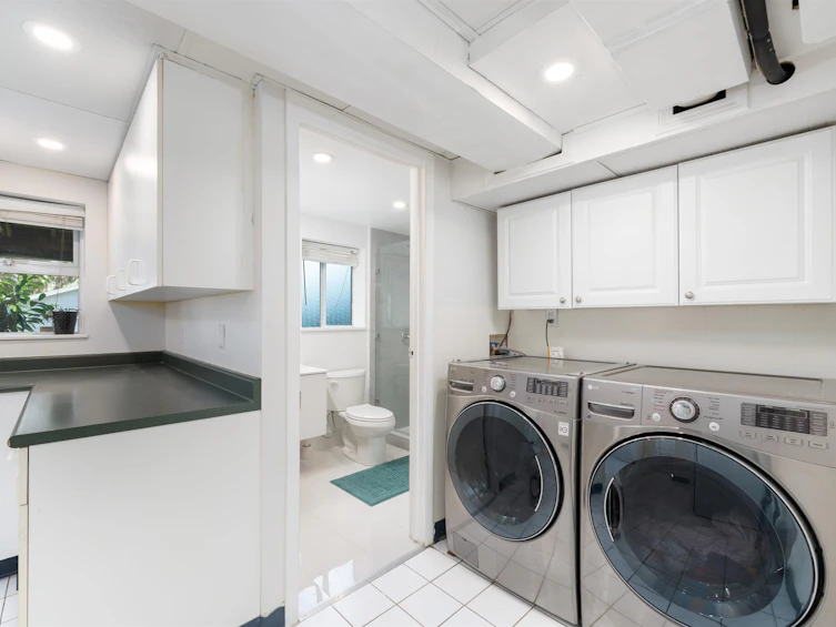 409 W 27th Street, North Vancouver, BC, V7N 2H7 - 35