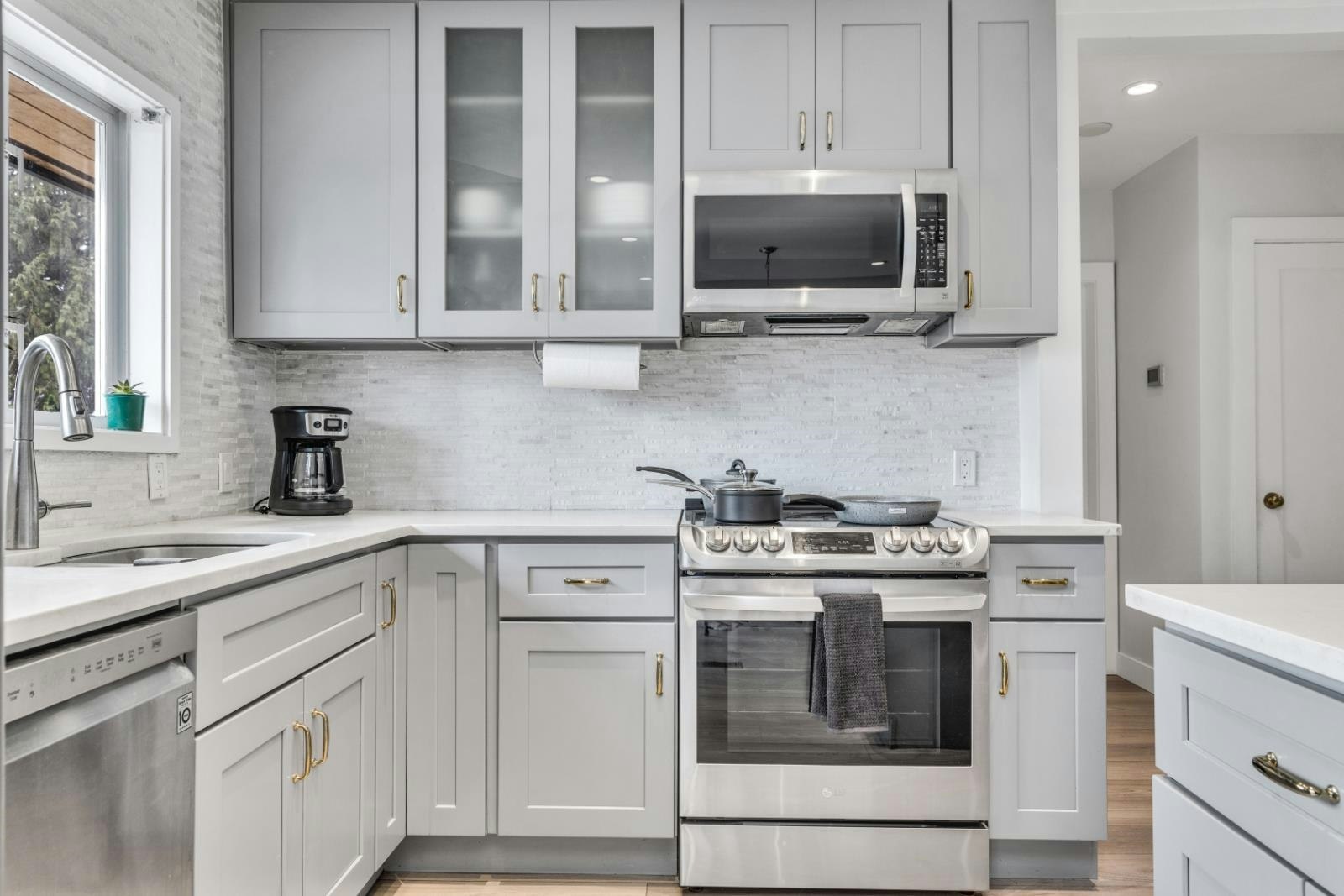 409 W 27th Street, North Vancouver, BC, V7N 2H7 - 17
