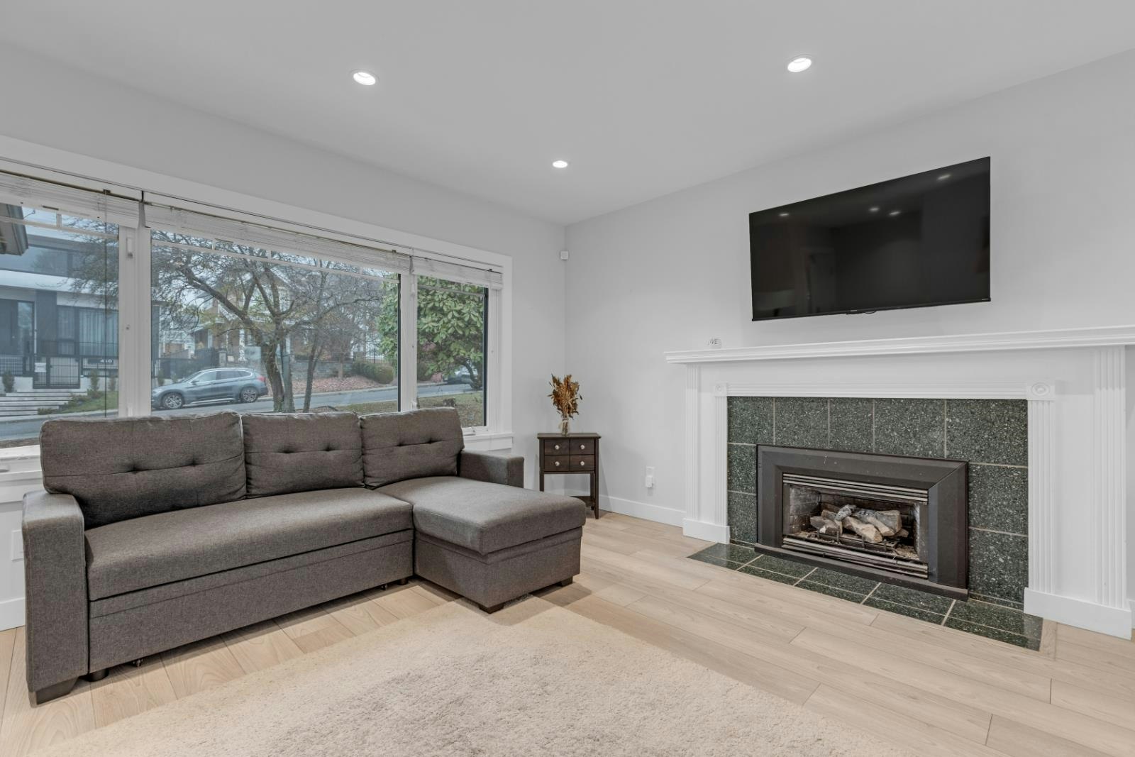 409 W 27th Street, North Vancouver, BC, V7N 2H7 - 8