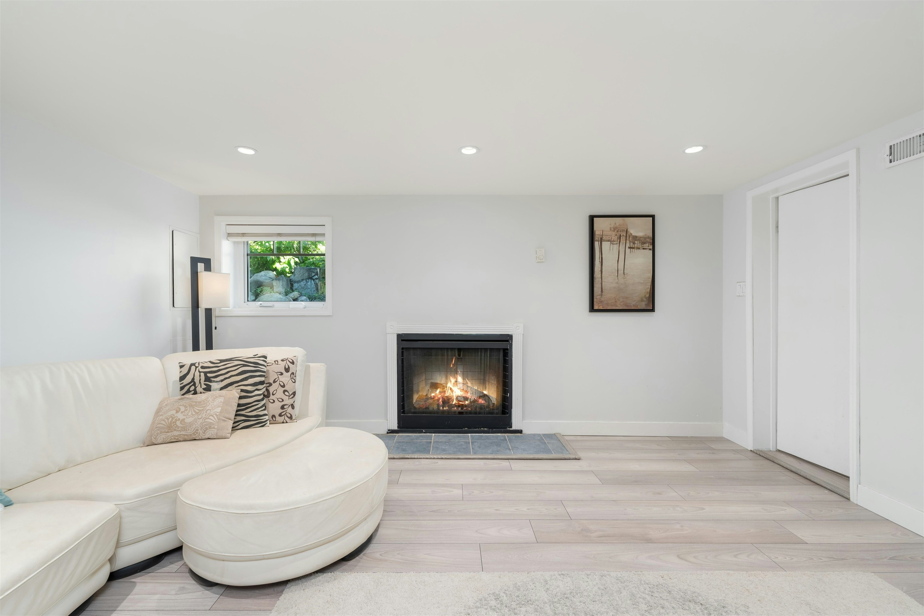 409 W 27th Street, North Vancouver, BC, V7N 2H7 - 30