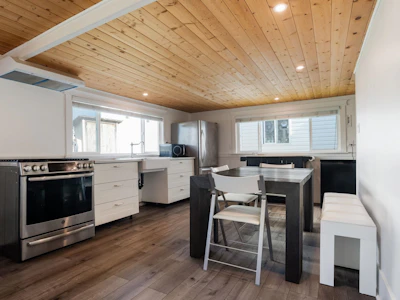 5-23080 Dyke Road - 4