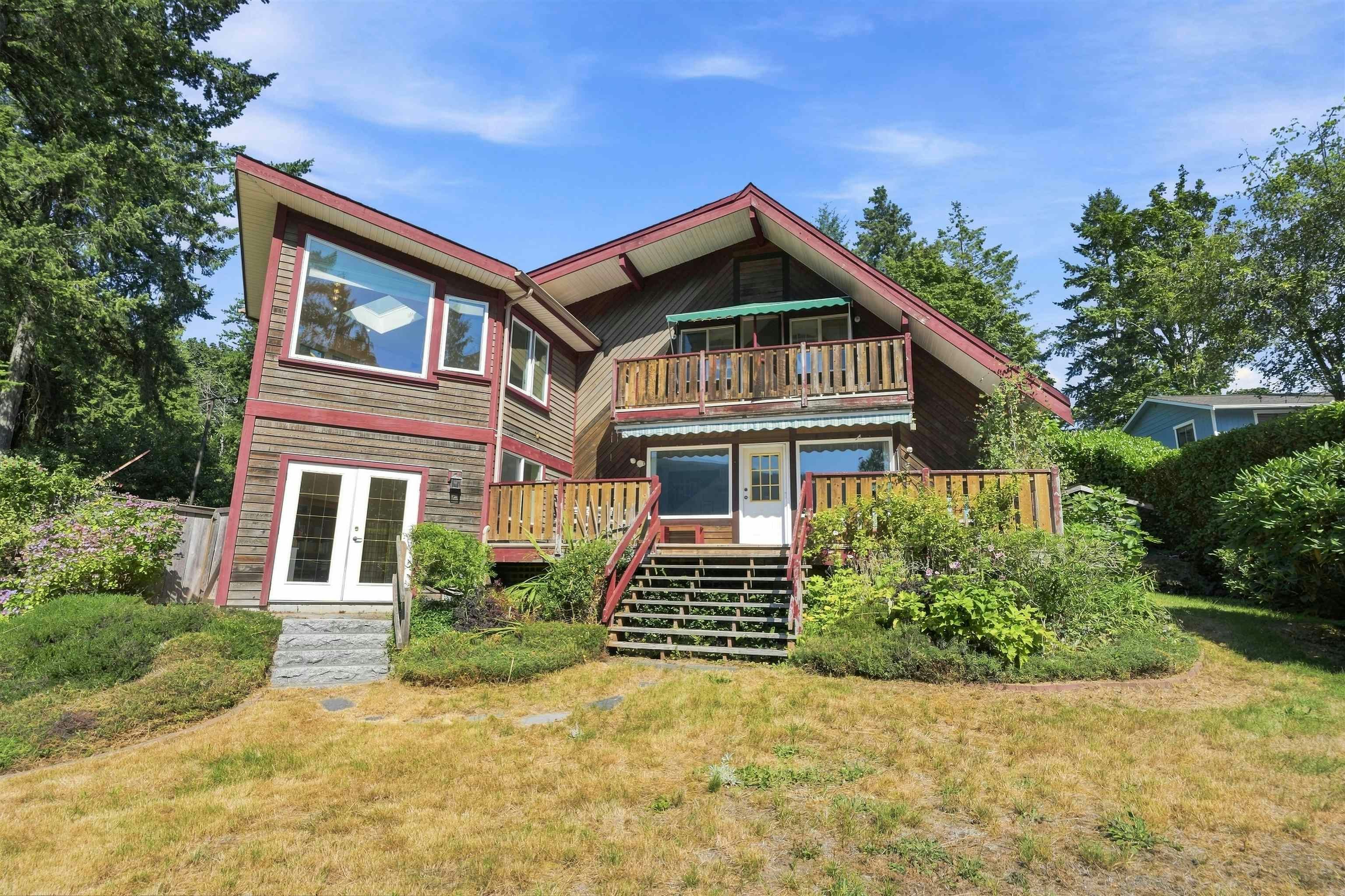 1635 Grady Road, Gibsons, BC, V0N 1V6