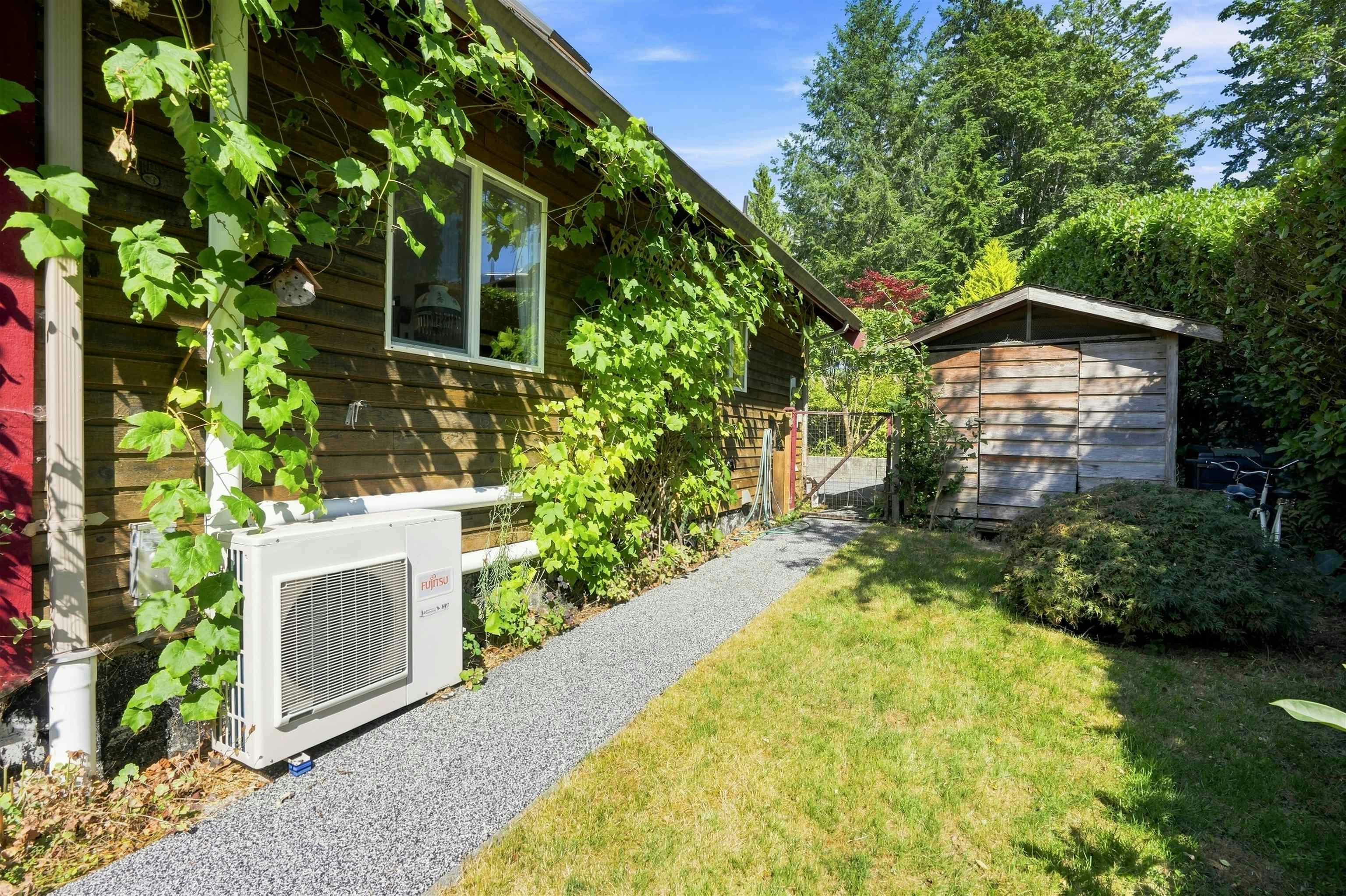 1635 Grady Road, Gibsons, BC, V0N 1V6 - 40