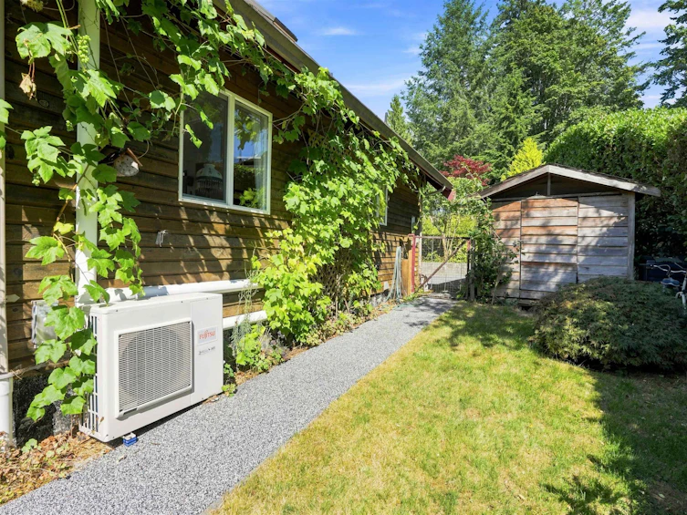 1635 Grady Road, Gibsons, BC, V0N 1V6 - 40
