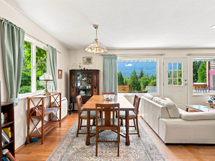 1635 Grady Road, Gibsons, BC, V0N 1V6 - 13
