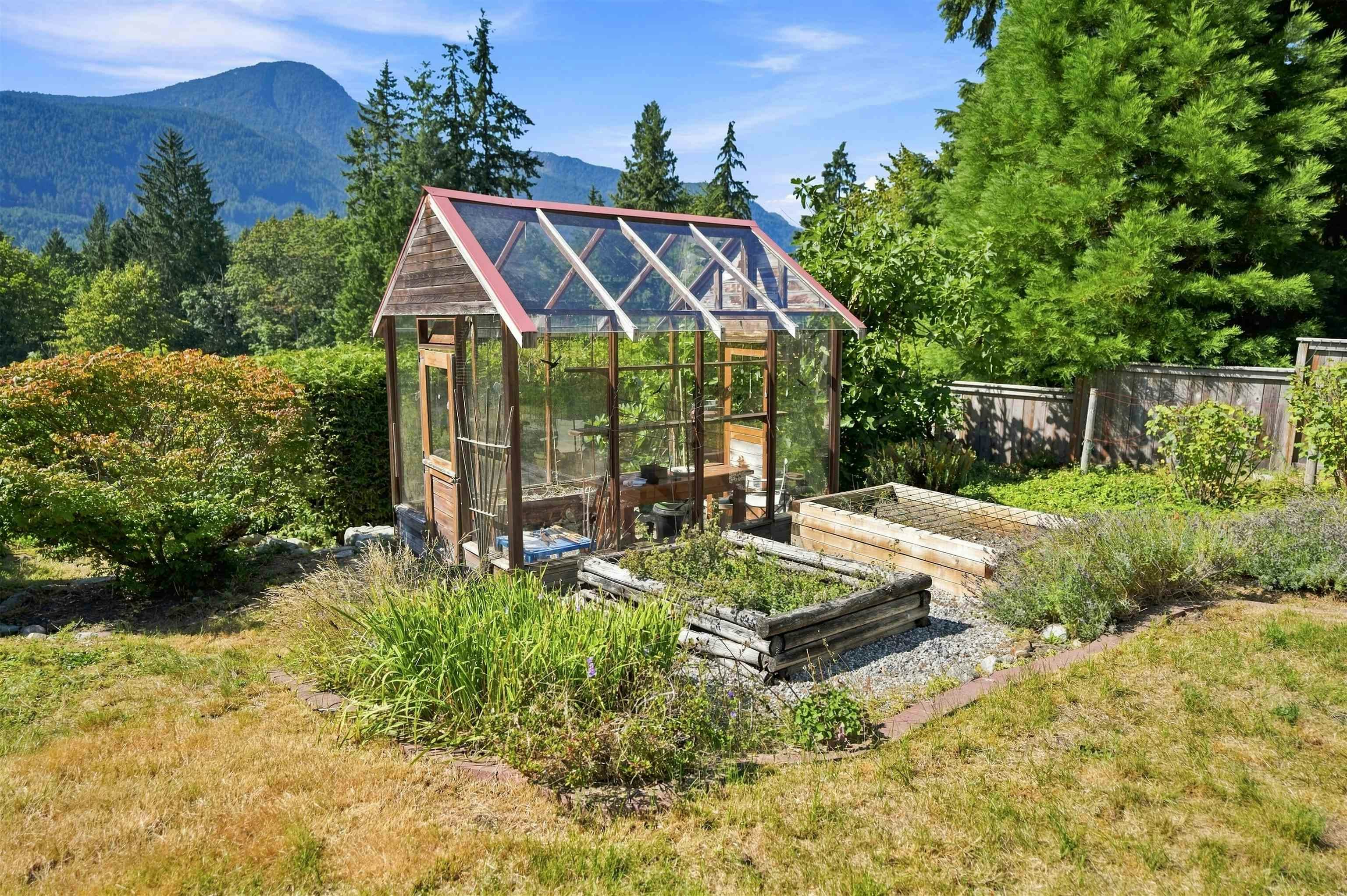 1635 Grady Road, Gibsons, BC, V0N 1V6 - 36