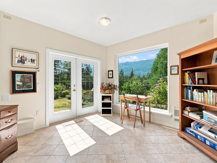 1635 Grady Road, Gibsons, BC, V0N 1V6 - 39