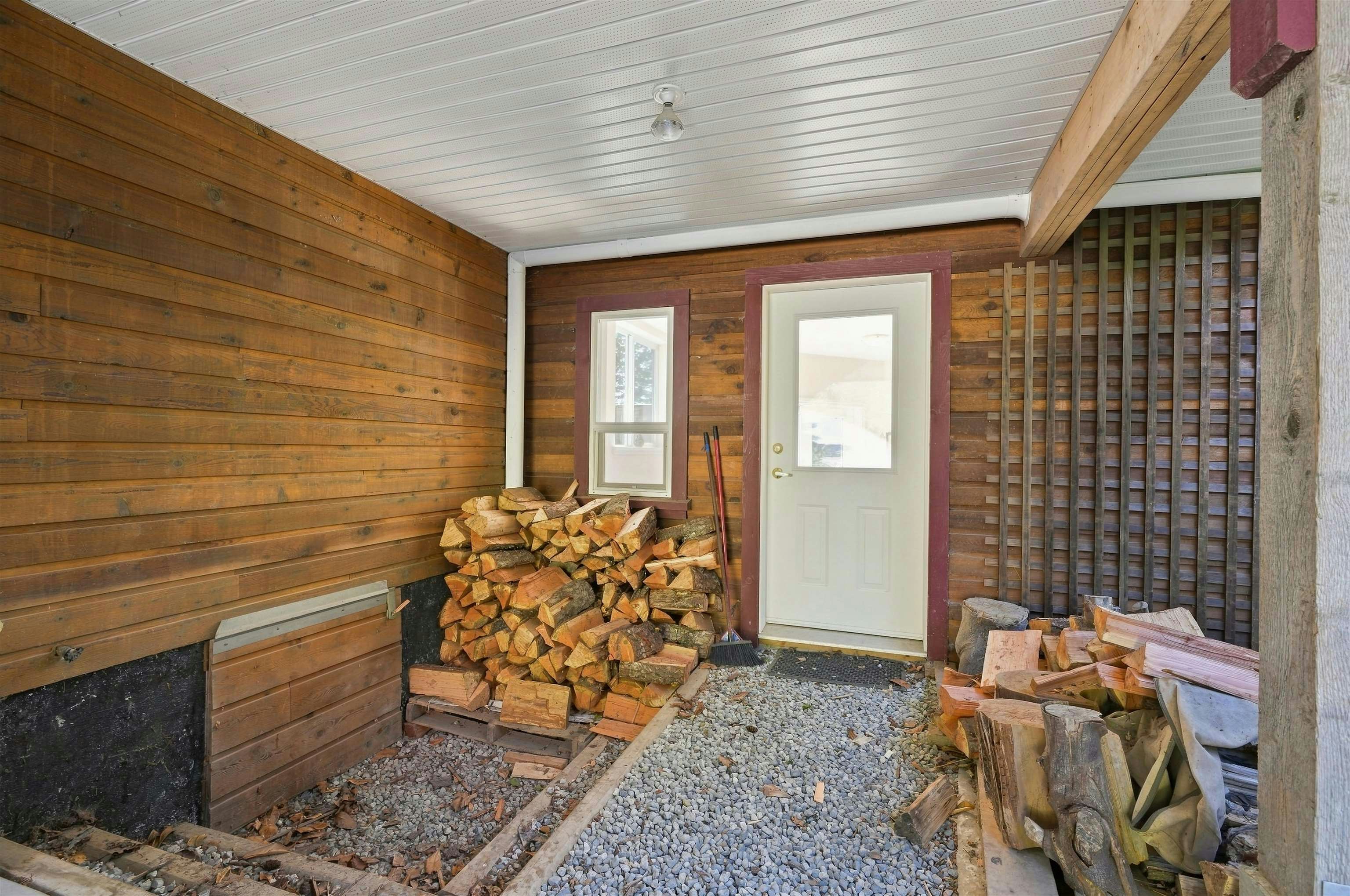 1635 Grady Road, Gibsons, BC, V0N 1V6 - 38