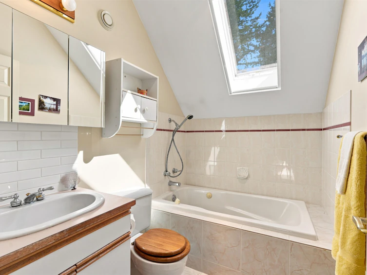 1635 Grady Road, Gibsons, BC, V0N 1V6 - 30