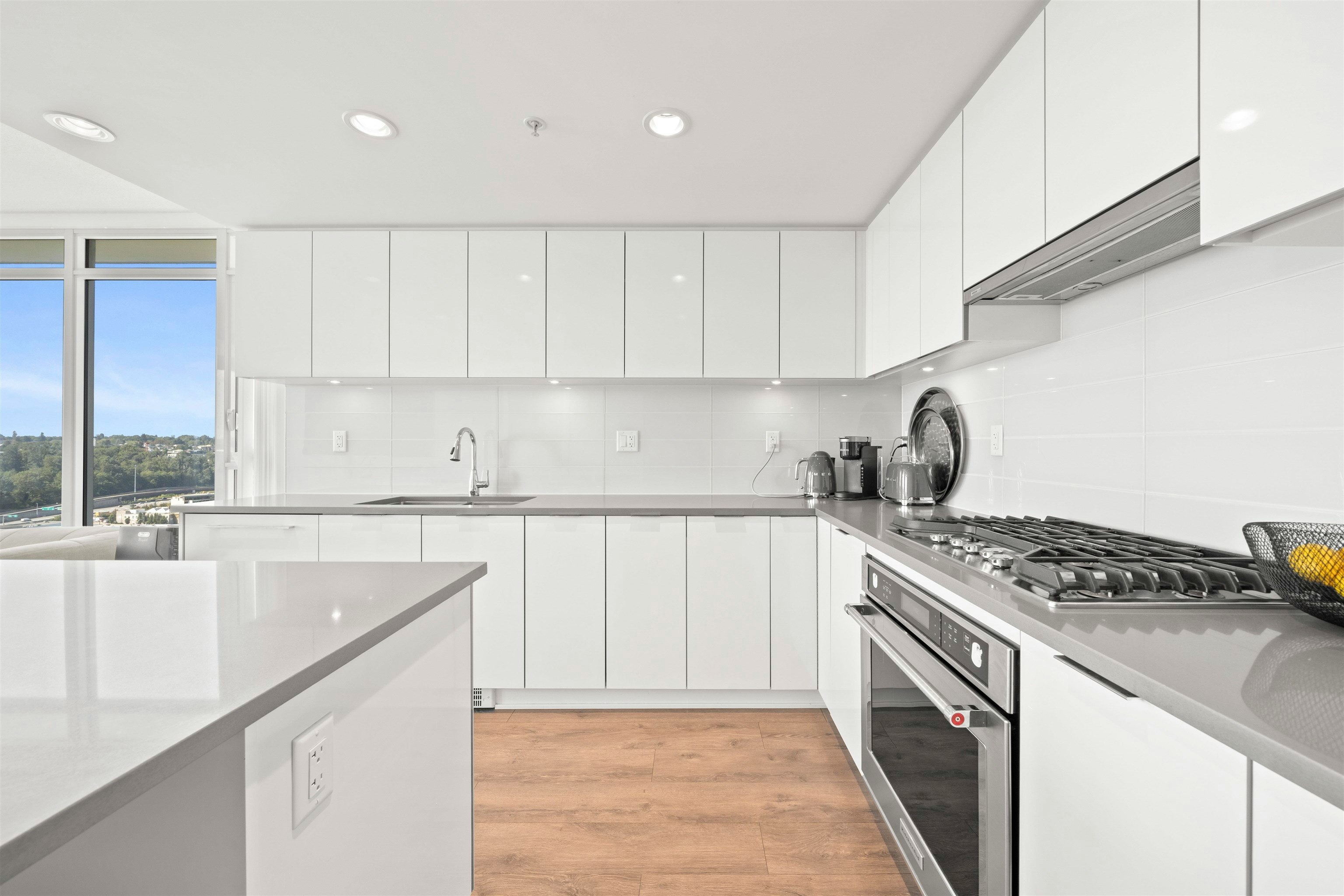 2503-2388 Madison Avenue, Burnaby, BC, V5C 0K8 - 10