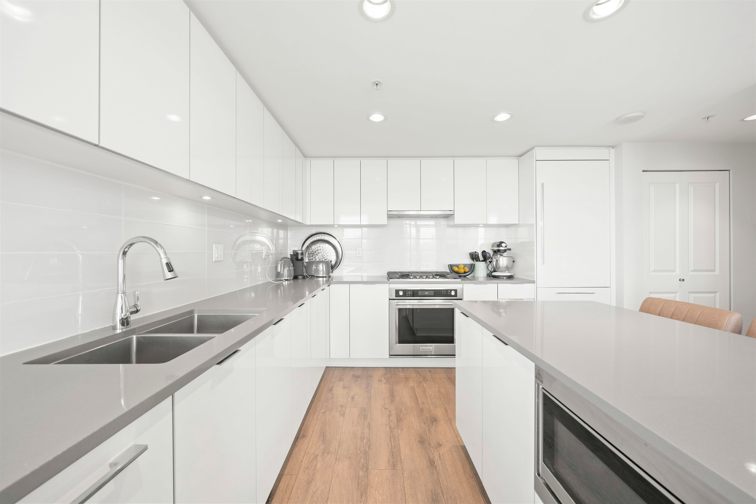 2503-2388 Madison Avenue, Burnaby, BC, V5C 0K8 - 9