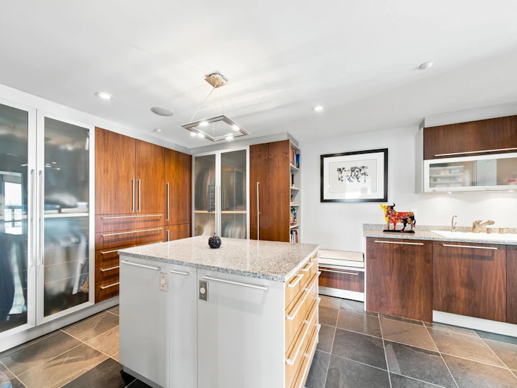 2301-909 Burrard Street, Vancouver, BC, V6Z 2N2 - 22