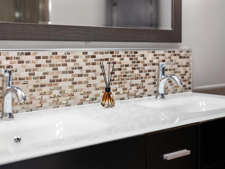 302-12 Laguna Court, New Westminster, BC, V3M 6W4 - 25