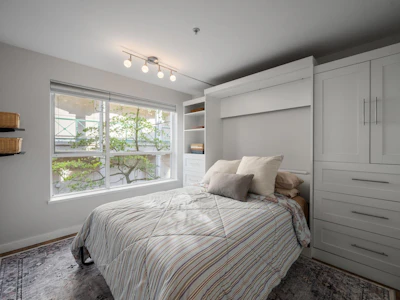 302-12 Laguna Court - 5