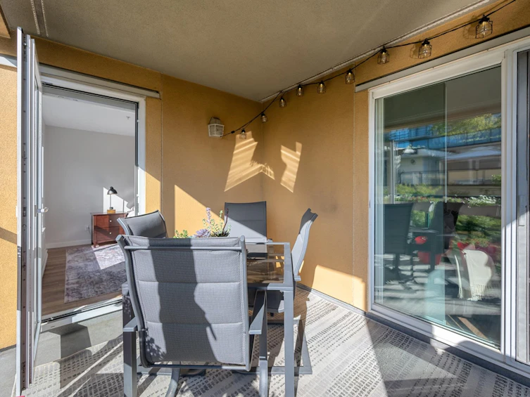 302-12 Laguna Court, New Westminster, BC, V3M 6W4 - 29