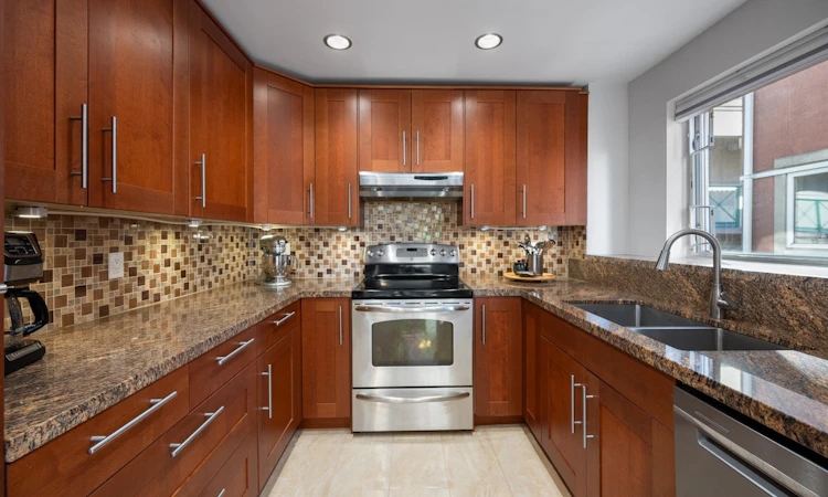 302-12 Laguna Court